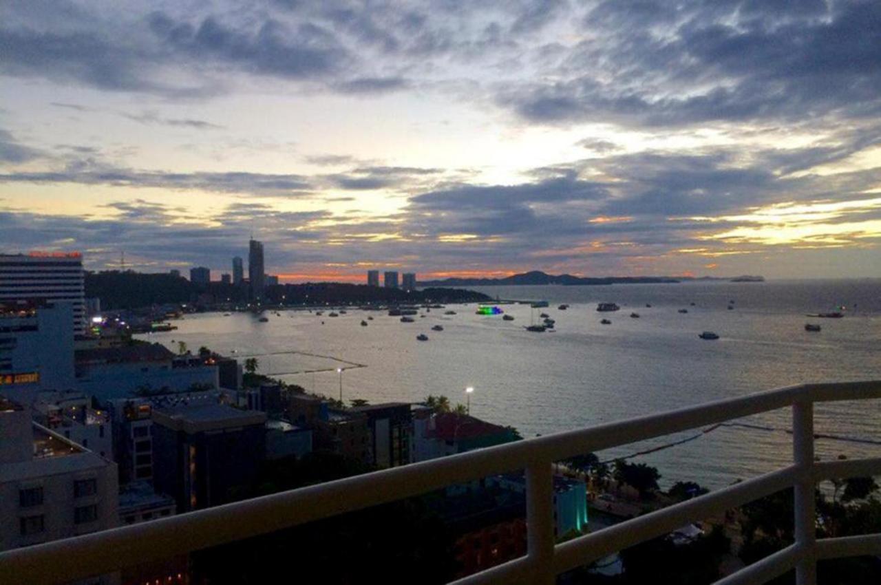 View Talay 6 Apartment パッタヤー エクステリア 写真